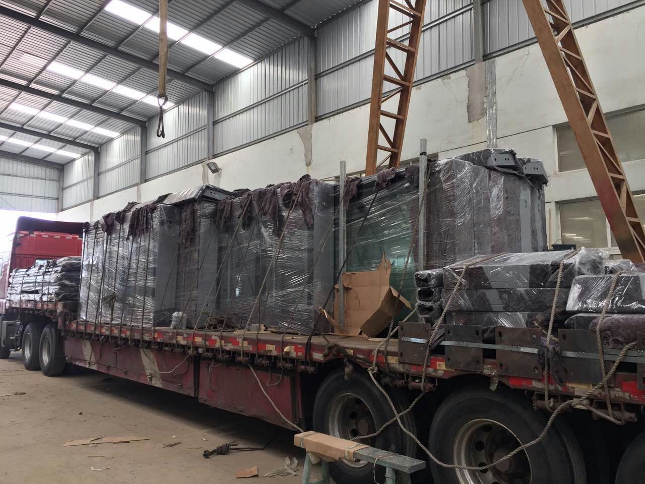 2017年7月28日大連第一批候車(chē)亭發(fā)貨圖