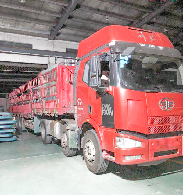 2018.7.2  江西贛州公交站臺、候車亭發(fā)貨