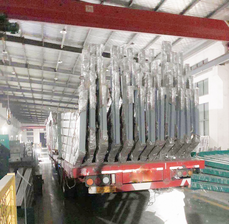 2018.7.2  河南濮陽公交站臺、候車亭發(fā)貨