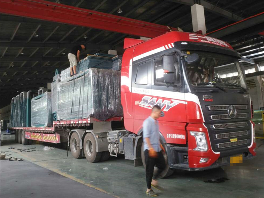 2019.6.5 海南三亞公交站臺、候車亭發(fā)貨