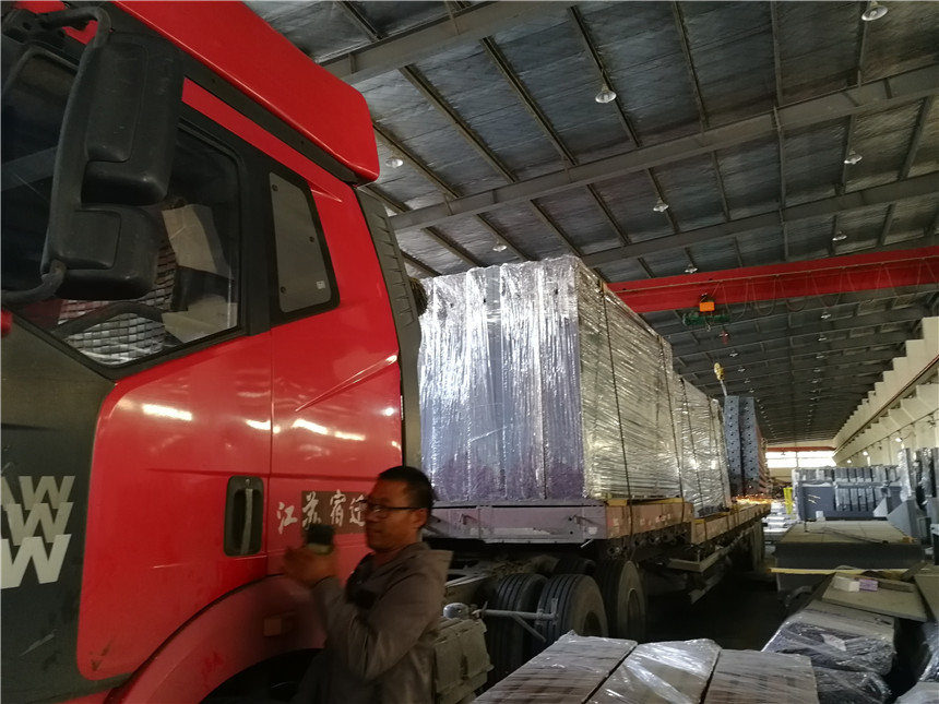 2019.10.15湖北宜昌公交站臺、候車亭發(fā)貨